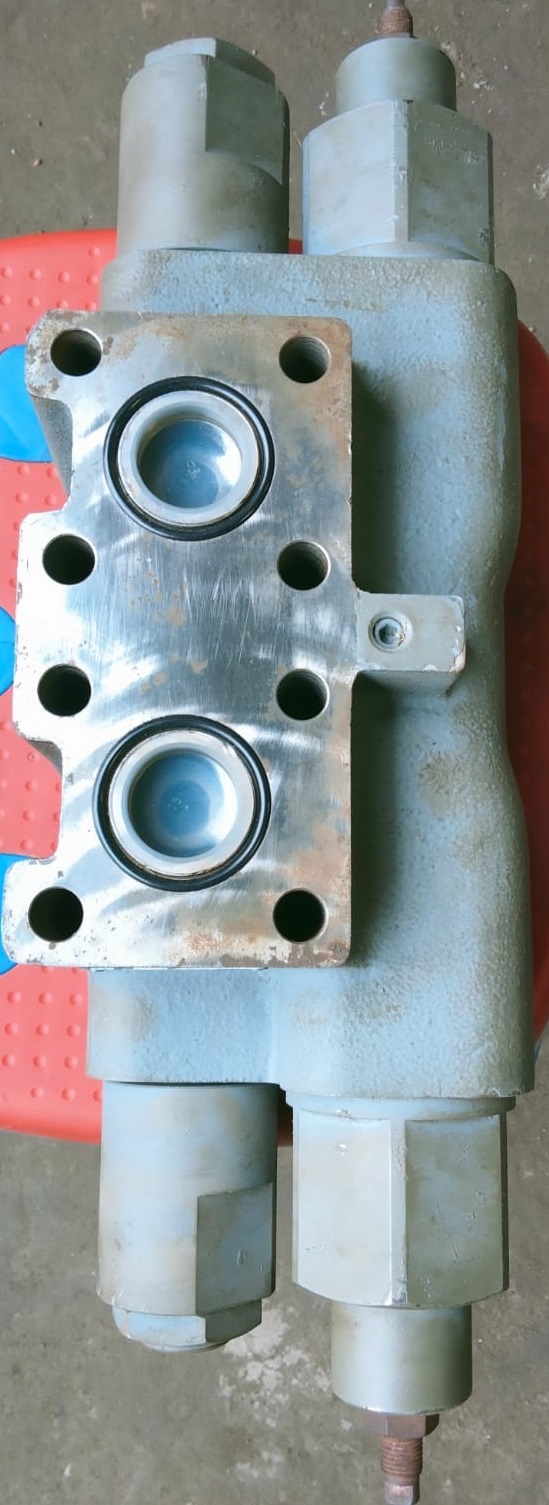 HYDRULIC VALVE