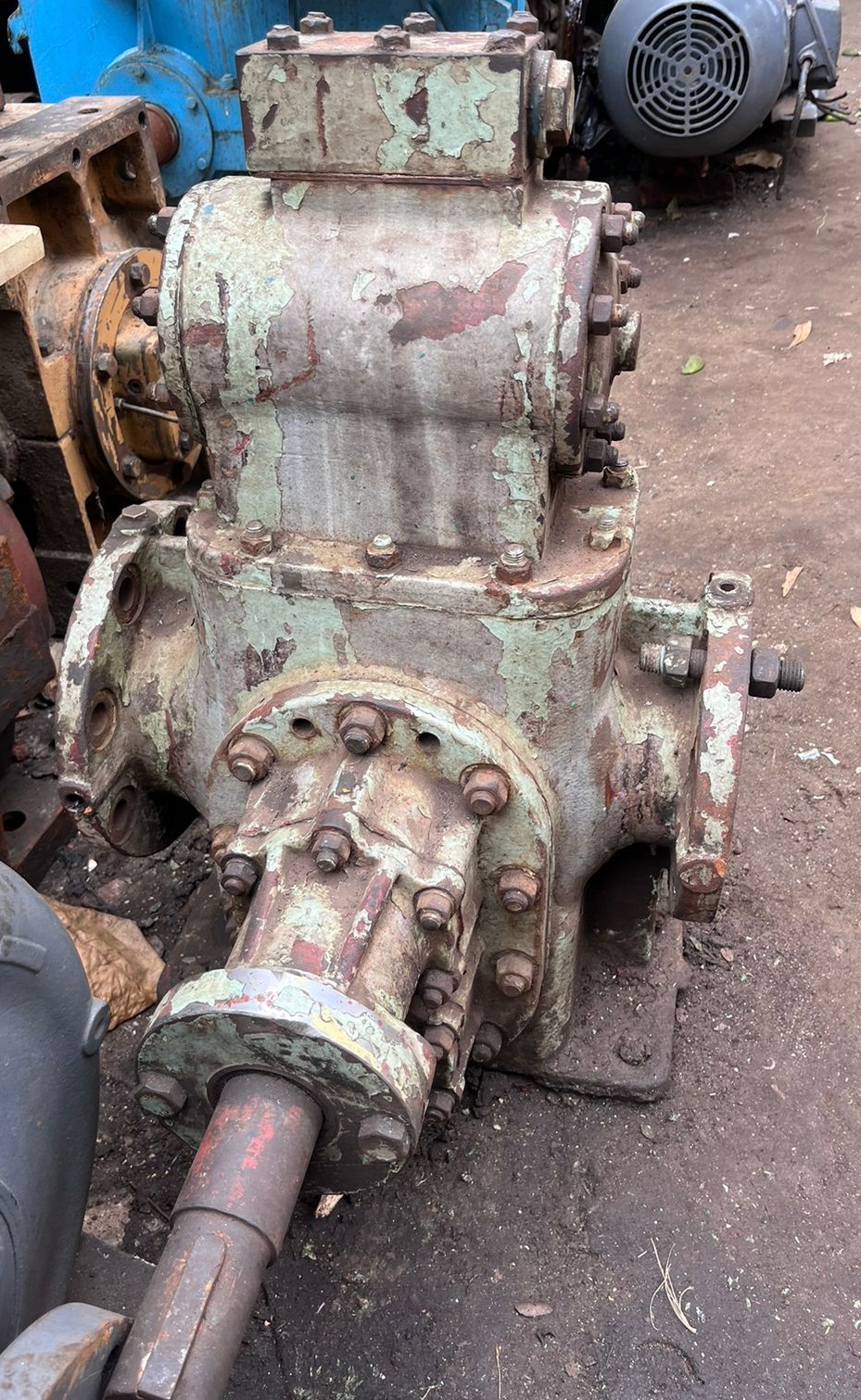 GEAR PUMP