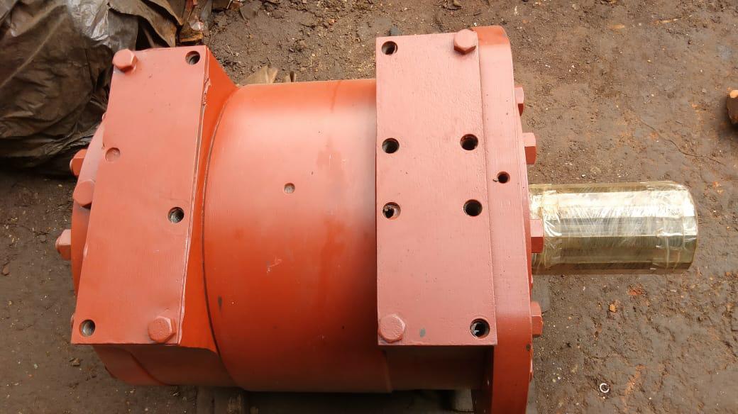 IHI hydraulic MOTOR (4)
