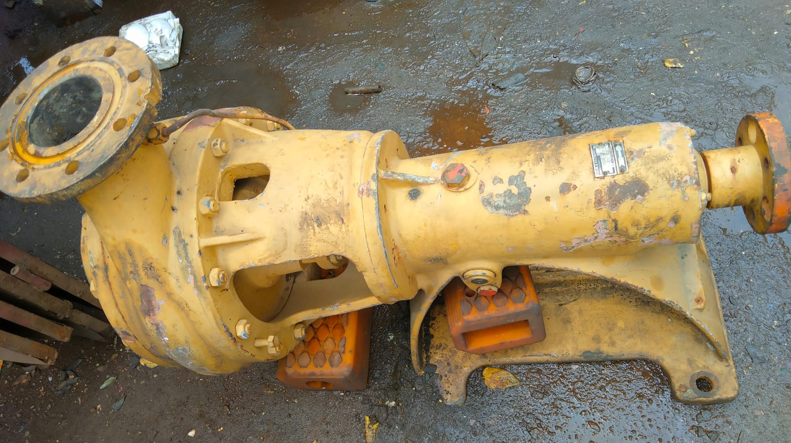 SIGMA OLOMOUC PUMP TYP100NCU305 (2) SIGMA OLOMOUC PUMP TYP100NCU305