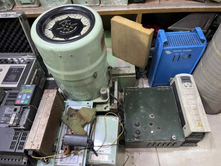 SR -120 Gyrocompass (1)